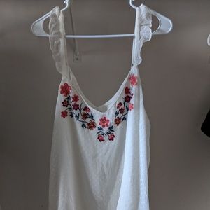 Torrid white floral tank top